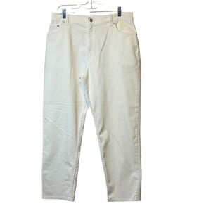 ✨Levi's 550 Relaxed Fit Tapered Leg White Jeans Womens Size 16 Reg M Denim